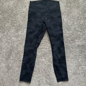 Lululemon Wunder under leggings